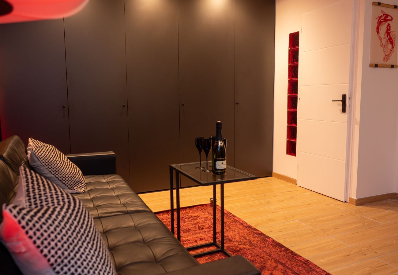 Apartment in Le Muy - Le Ryokan douche sensorielle 2/4 personnes
