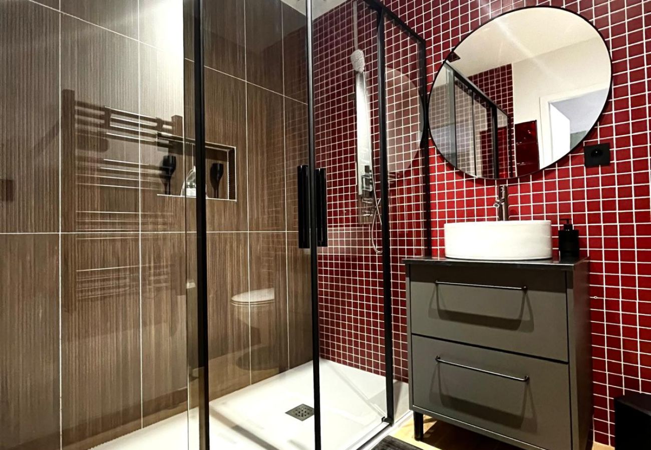 Apartment in Le Muy - Le Ryokan douche sensorielle 2/4 personnes