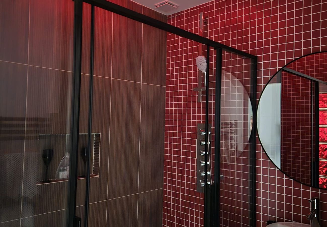 Apartment in Le Muy - Le Ryokan douche sensorielle 2/4 personnes